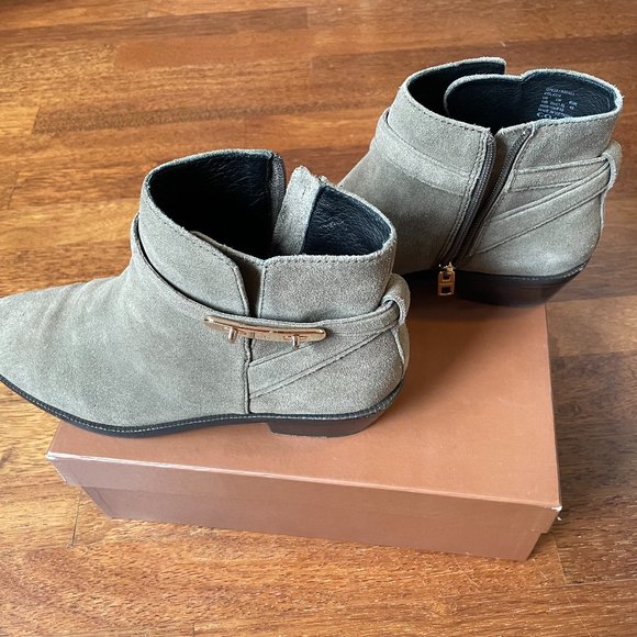 Coach Suede Gray/Slight Green Great Condition Booties - Picture 5 of 8